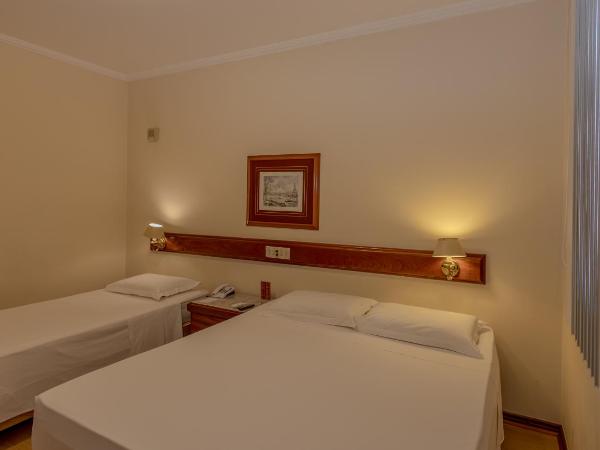 Lizon Curitiba Hotel : photo 2 de la chambre chambre triple de luxe