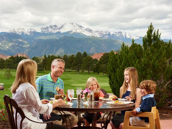 Garden of the Gods Resort & Club : photo 1 de la chambre chambre lit king-size premier