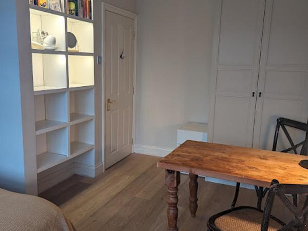 Brookview Guest House : photo 7 de la chambre chambre lit queen-size - vue sur jardin