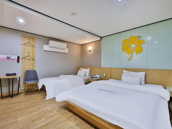 Flower Hotel : photo 1 de la chambre chambre lits jumeaux