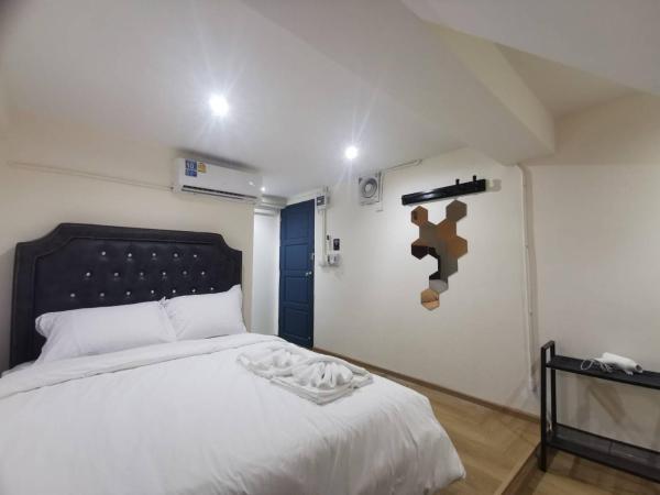 The One Hotel : photo 4 de la chambre chambre lit queen-size