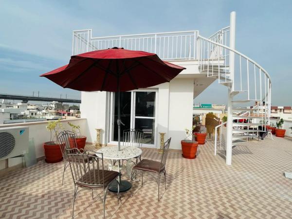 Palm 34 : photo 2 de la chambre studio avec terrasse