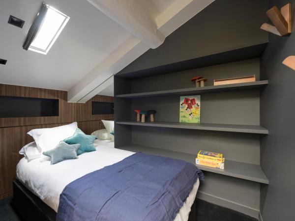 MiHotel Bellecour : photo 6 de la chambre suite junior esméralda