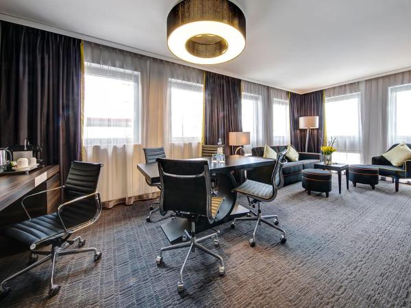 Best Western Premier Hotel Beaulac : photo 1 de la chambre suite avec vue sur lac