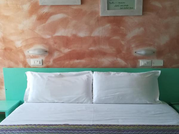 Hotel Crosal : photo 3 de la chambre small double room with balcony
