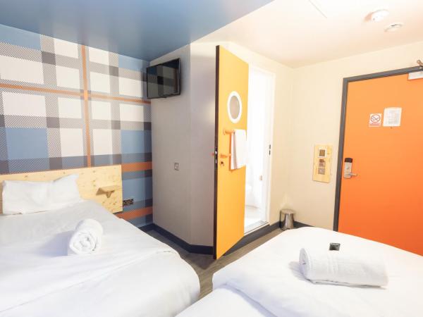 easyHotel Glasgow City : photo 3 de la chambre chambre lits jumeaux - sans fenêtre
