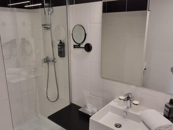 ibis Styles Dijon Sud Domaine De Beauregard 21600 Longvic : photo 1 de la chambre chambre double standard