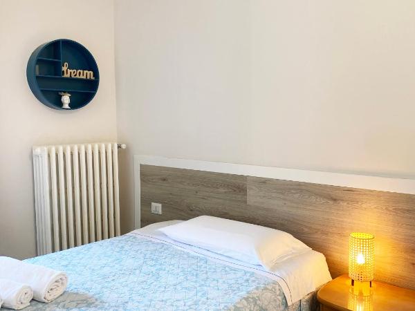 EASYROOMS ONE : photo 2 de la chambre chambre simple avec salle de bains privative