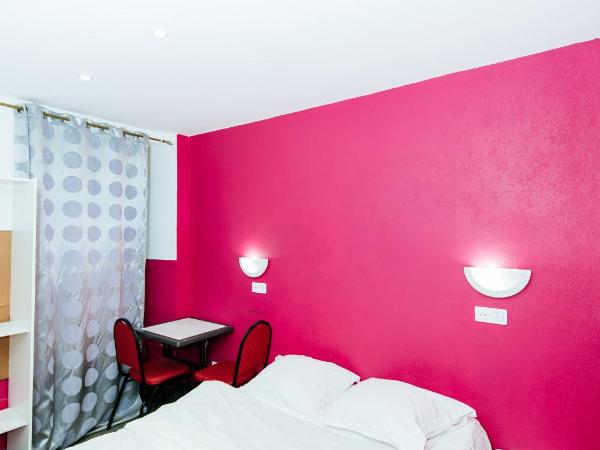 Hotel De La Poste : photo 1 de la chambre chambre simple avec salle de bains commune