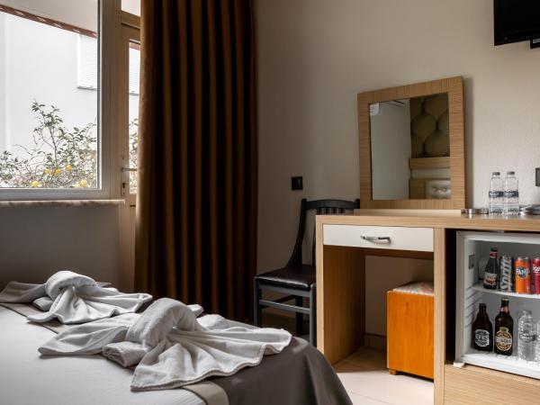 ANTALYA Konyaaltı Gündüz Otel : photo 1 de la chambre chambre double standard