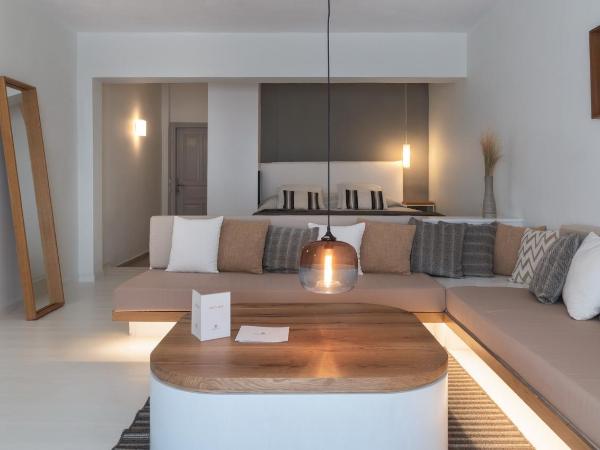 Andronikos Hotel : photo 8 de la chambre junior suite / pool view jacuzzi