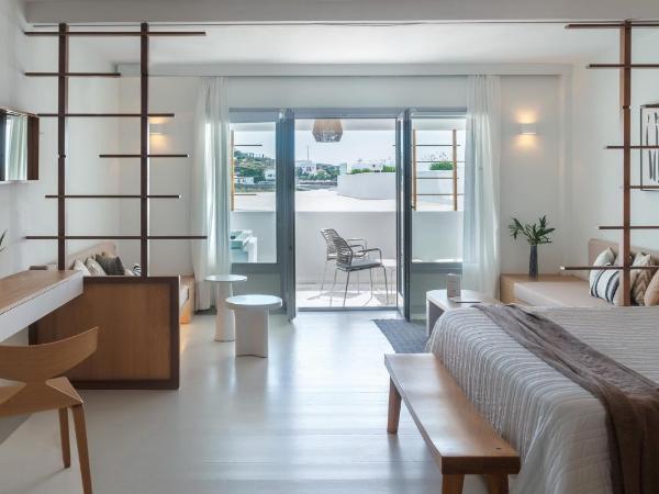 Andronikos Hotel : photo 5 de la chambre junior suite / pool view jacuzzi