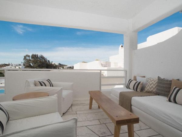 Andronikos Hotel : photo 4 de la chambre junior suite / pool view jacuzzi