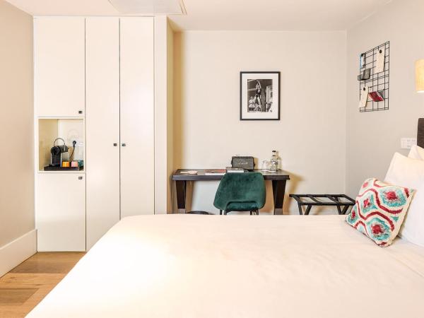 Hotel FRANQ : photo 3 de la chambre chambre familiale