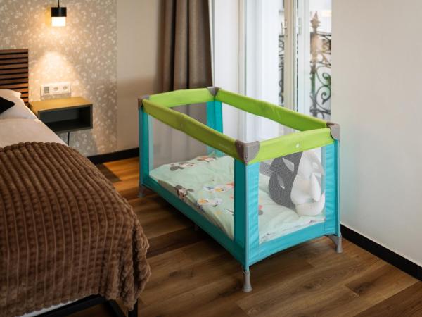 Urban Jungle Apartments : photo 2 de la chambre one-bedroom apartment accessible