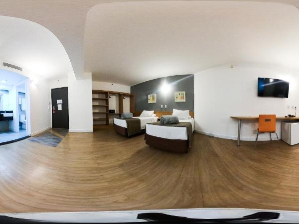 Hotel Mega Polo : photo 2 de la chambre chambre quadruple supérieure