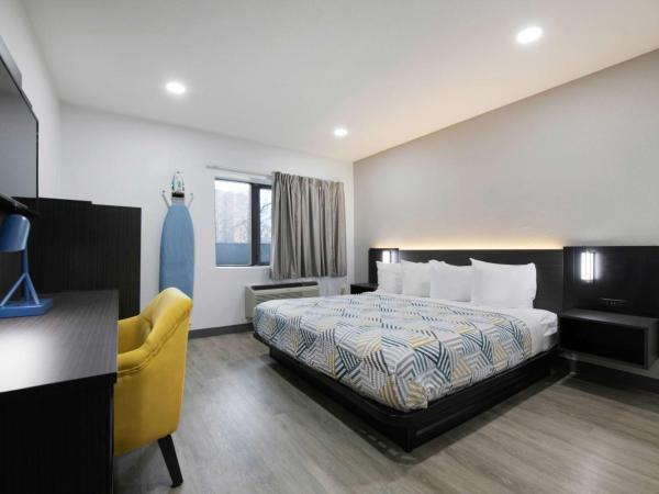 Motel 6-Atlanta, GA - Downtown : photo 3 de la chambre chambre lit king-size deluxe - non-fumeurs