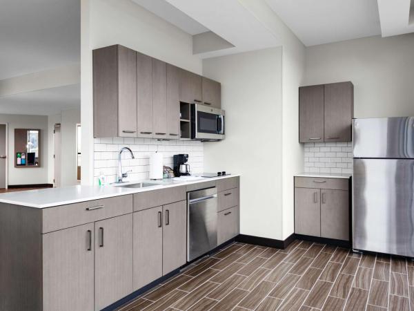 Hyatt House Nashville Downtown-Convention Center : photo 3 de la chambre one-bedroom specialty king suite with kitchen and sofa bed - disability access