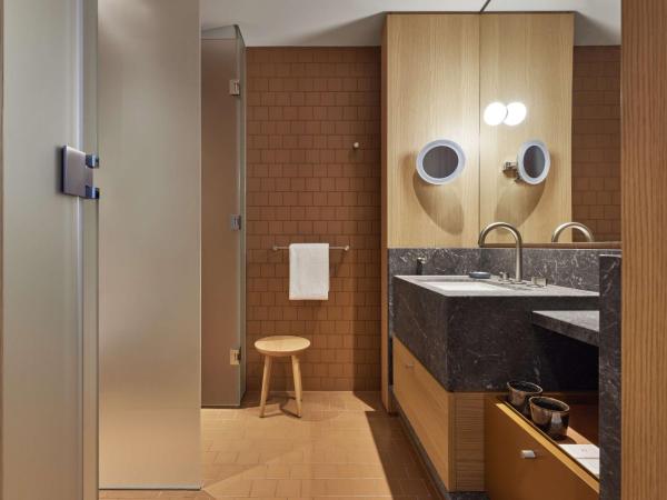 Hyatt Centric Melbourne : photo 6 de la chambre chambre lit king-size deluxe - vue sur ville