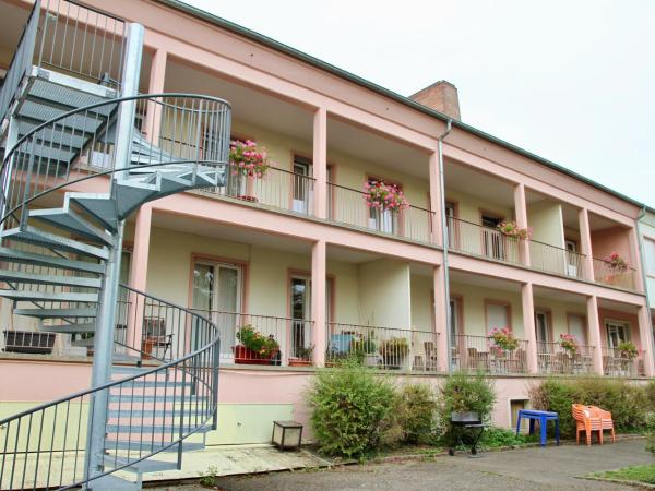 AUBERGE DE JEUNESSE : photo 4 de la chambre lits superposés dans dortoir masculin