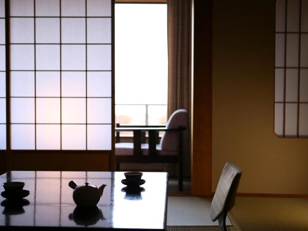 Motoyu Kosenkaku : photo 8 de la chambre standard japanese style room - meal served in the room