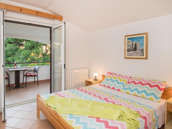 Bed and Breakfast Ritosa : photo 1 de la chambre chambre double - vue sur jardin