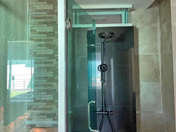 Phi Phi Cliff Beach Resort : photo 6 de la chambre chambre lits jumeaux deluxe