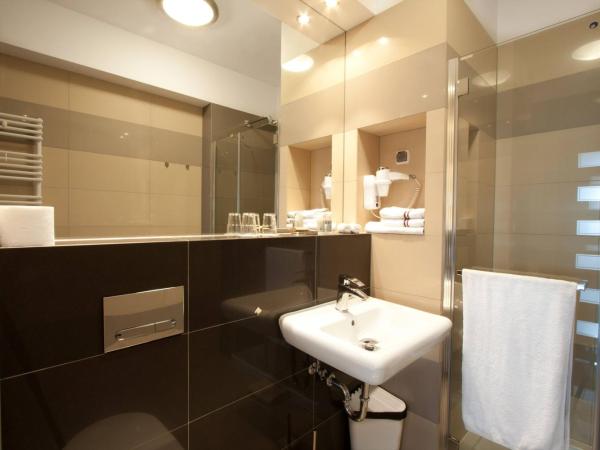 High Tower Szczecin : photo 4 de la chambre studio lit king-size avec canapé-lit