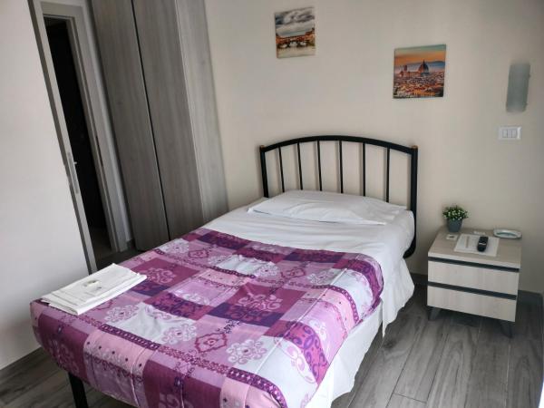 Il Grillo Di Firenze B&B : photo 9 de la chambre chambre double Économique