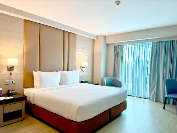 Ramada by Wyndham Bangkok Sukhumvit 11 : photo 1 de la chambre chambre exécutive lit king-size - non-fumeurs