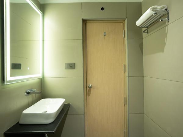 Hotel Kyzen Hi Tech City : photo 6 de la chambre chambre lit king-size supérieure