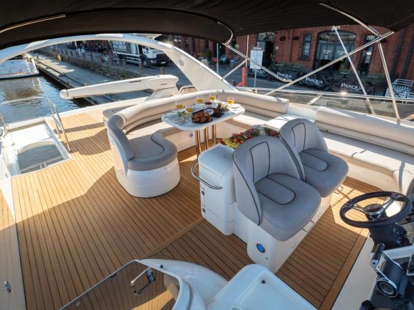 High-class Luxury Yacht - Princess 75 : photo 2 de la chambre mobile home