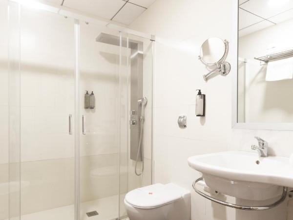 Daniya Alicante : photo 7 de la chambre chambre familiale - vue sur jardin