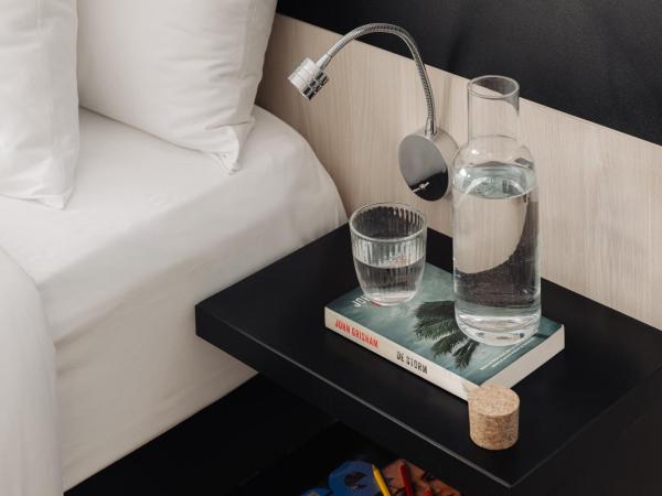 Designhotel Maastricht : photo 2 de la chambre chambre double basique avec climatisation