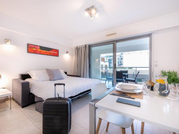 Nemea Appart Hotel Le Lido Cagnes sur Mer : photo 1 de la chambre studio