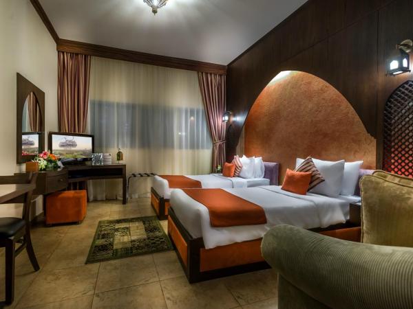 First Central Hotel Suites : photo 4 de la chambre studio classique lits jumeaux