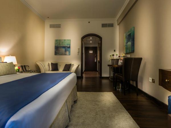 First Central Hotel Suites : photo 8 de la chambre studio exécutif