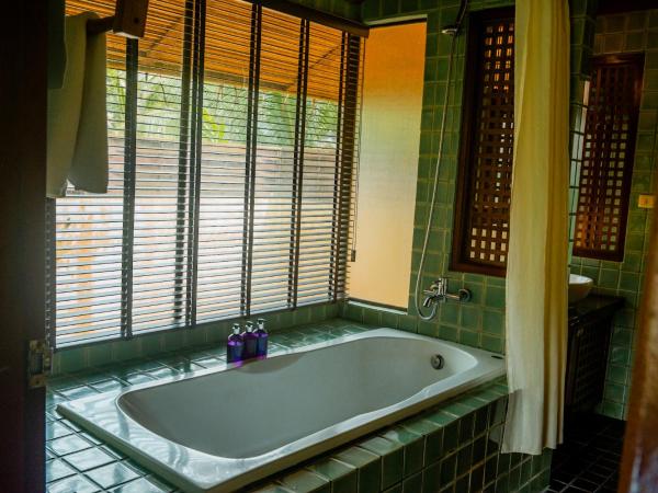 Centara Koh Chang Tropicana Resort : photo 10 de la chambre chambre double - vue sur jardin