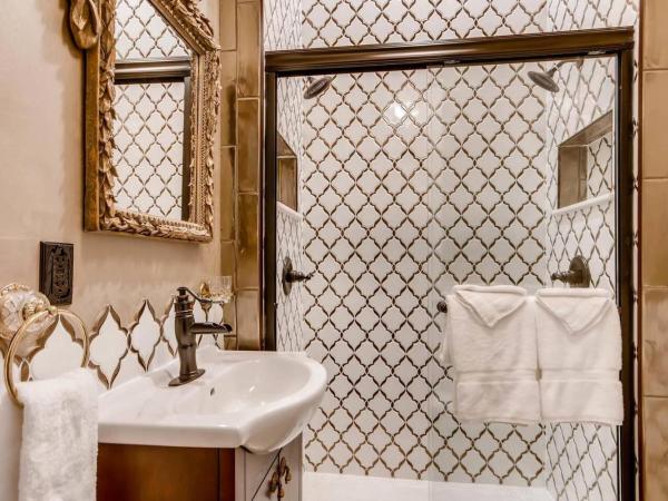 The Holiday Chalet Victorian : photo 8 de la chambre studio lit king-size deluxe