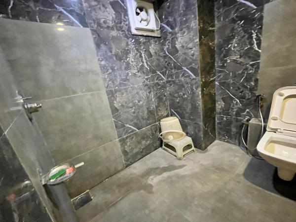 Hotel Om Balaji : photo 3 de la chambre chambre quadruple deluxe