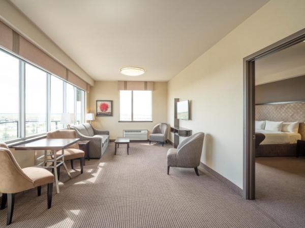 Acclaim Hotel by CLIQUE : photo 3 de la chambre suite 1 chambre lit king-size avec canapé-lit