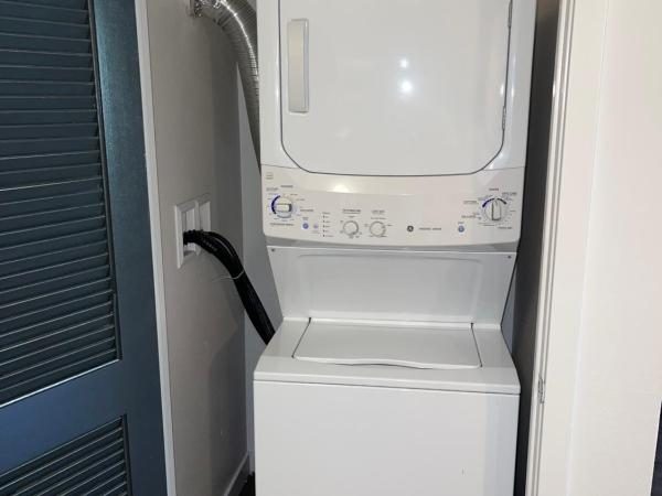 Luxury Designed 2 Bedrooms Part Hotel in Woodland Hills CA : photo 8 de la chambre appartement 2 chambres