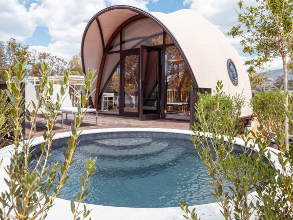 91 Athens Riviera, The Resort : photo 4 de la chambre family cabana with plunge pool