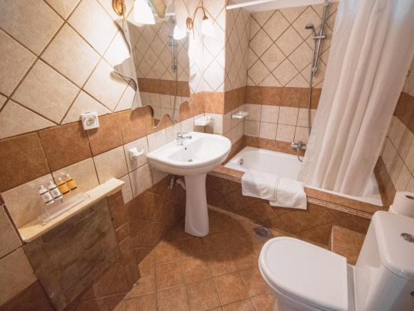 Villa Konstantin : photo 7 de la chambre grand studio avec terrasse - vue partielle sur mer