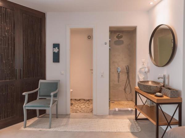 Villa Konstantin : photo 6 de la chambre chambre quadruple avec terrasse - rez-de-chaussée