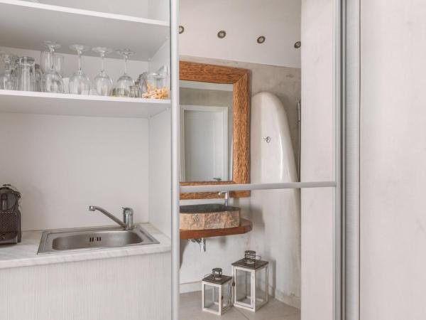 Villa Konstantin : photo 10 de la chambre suite supérieure avec bain à remous extérieur - vue panoramique sur mer