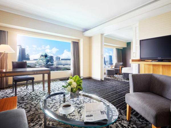 Hotel New Otani Osaka : photo 2 de la chambre suite junior supérieure non-fumeur - vue sur château