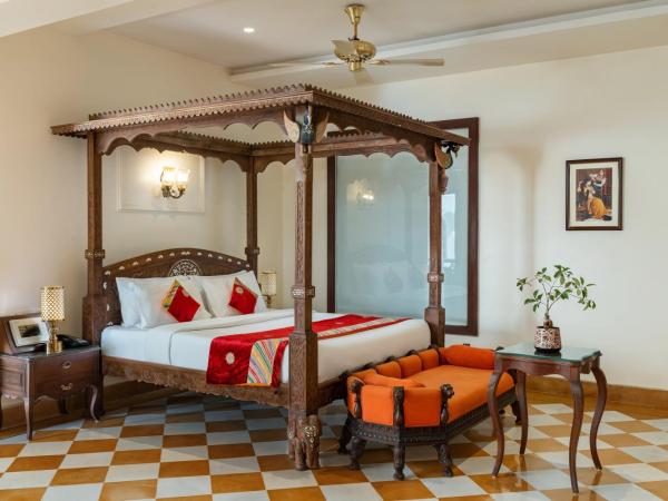 Brahma Niwas - Best Lake View Hotel in Udaipur : photo 2 de la chambre suite lit king-size