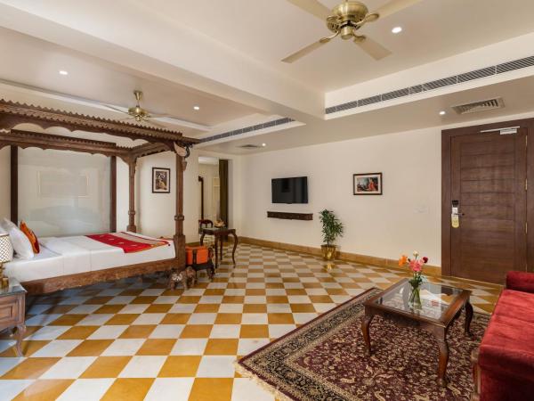 Brahma Niwas - Best Lake View Hotel in Udaipur : photo 4 de la chambre suite lit king-size
