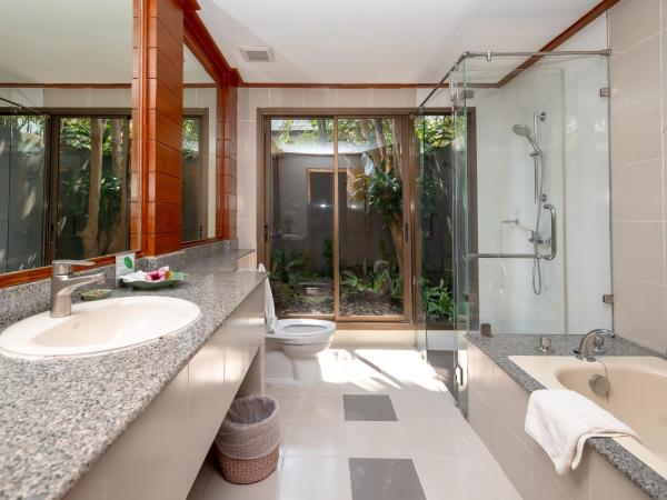 Comsaed River Kwai Resort : photo 4 de la chambre deluxe villa twin/ double room